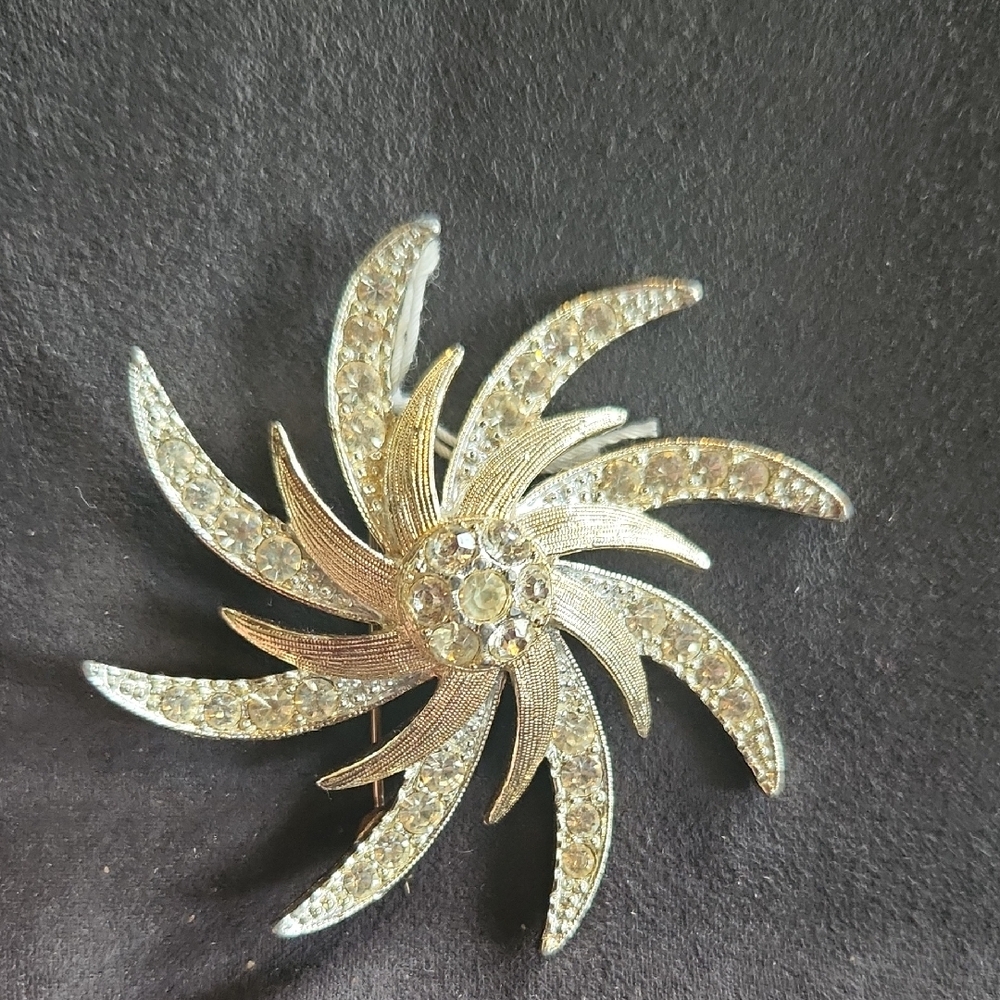 Sara Coventry Gold and Silver Swirl Brooch